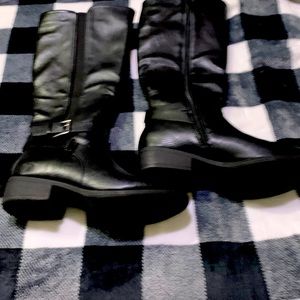 Croft & Barrow calf high black boots, worn a couple of times.
